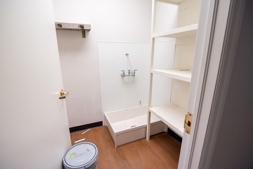 More Photos Of 300 W Main St, Lake Butler Storefront Retail Office For Sale