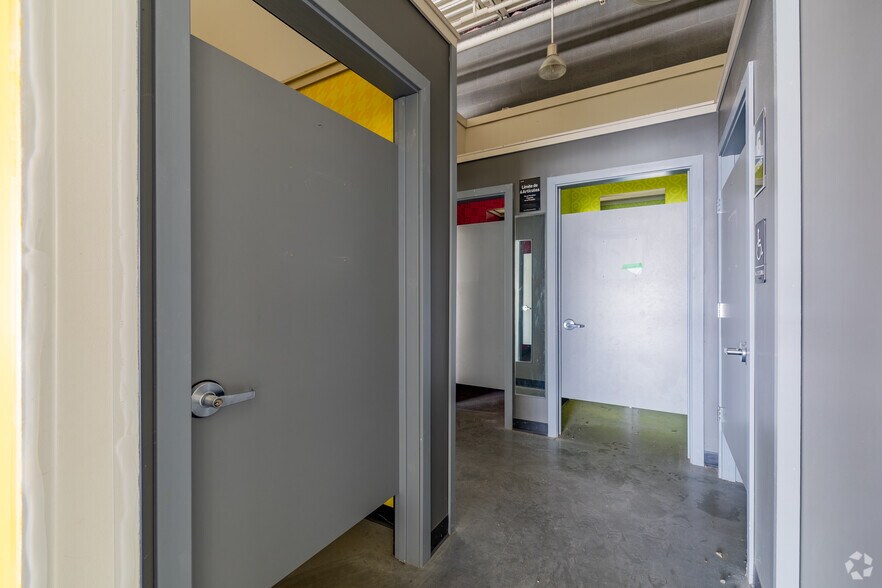 More Photos Of 903 E US Highway 60, Monett Storefront For Lease