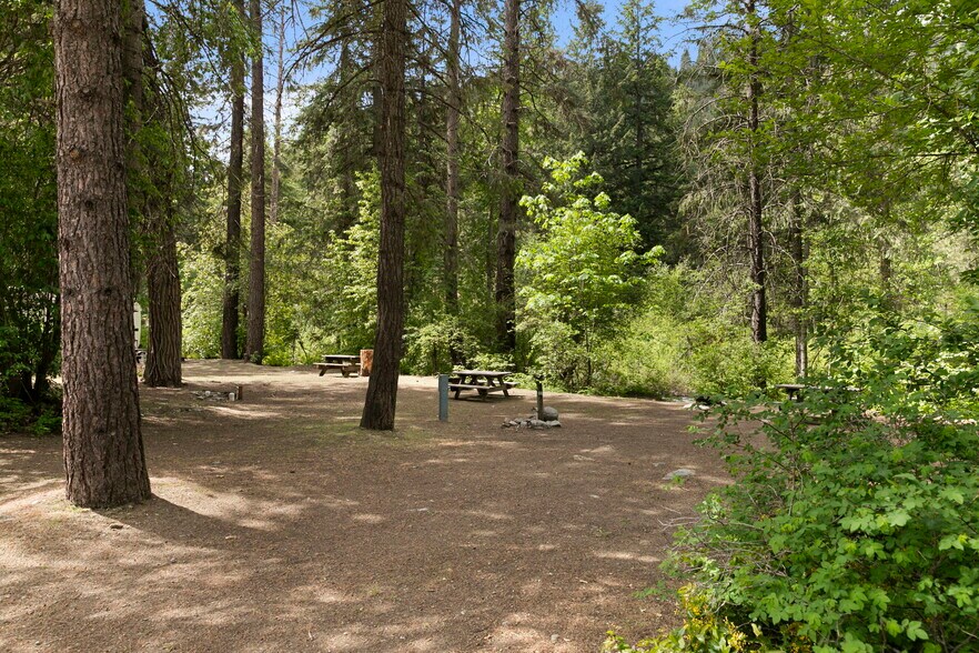 More Photos Of 3300 US Highway 97, Peshastin Specialty For Sale