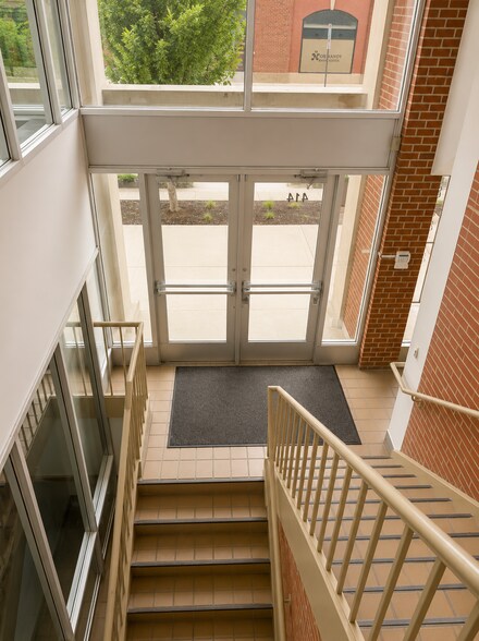 More Photos Of 414 S 8th St, Minneapolis Office Residential For Sale