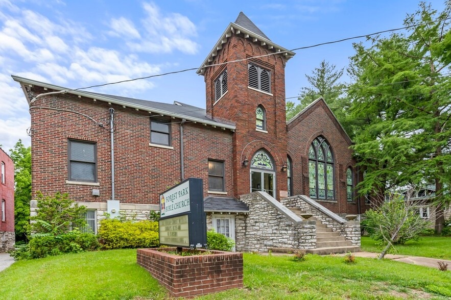 More Photos Of 1517 McCausland Ave, Saint Louis Specialty For Sale