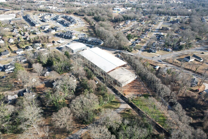 More Photos Of 630 Wofford St, Spartanburg Warehouse For Lease