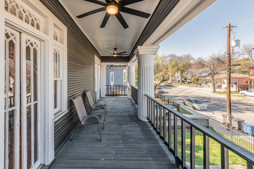 More Photos Of 214 E Ashby Pl, San Antonio Office For Lease