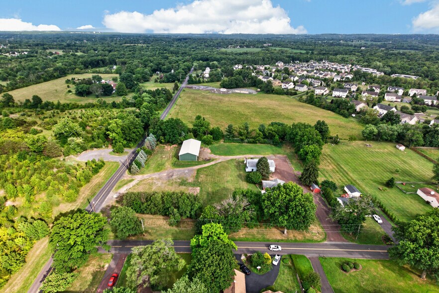 More Photos Of 2114 Store Rd, Harleysville Contractor Storage Yard For Sale