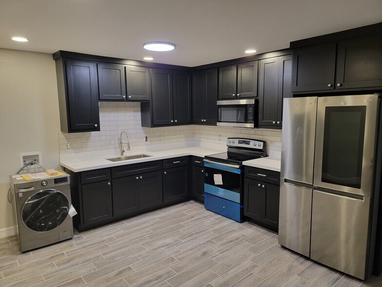 More Photos Of 8205 N La Homa Rd, Mission Apartments For Sale
