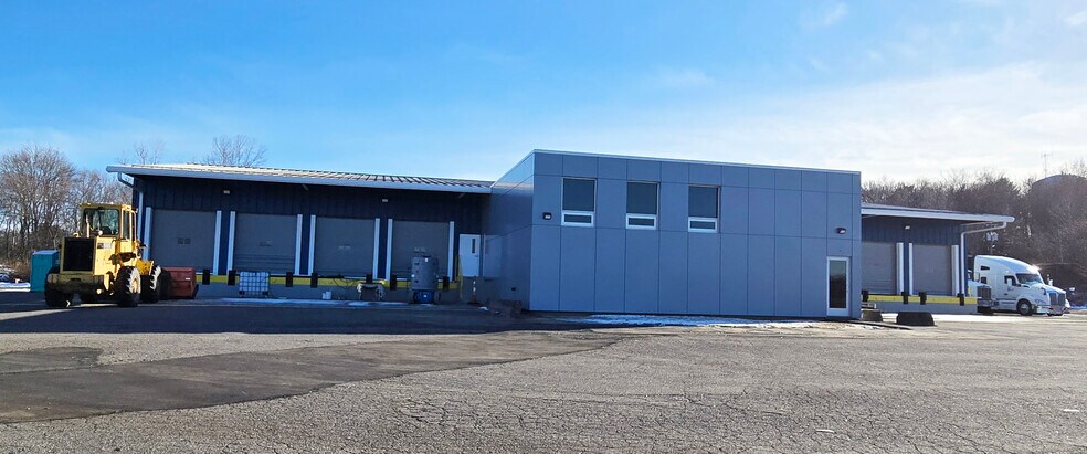 More Photos Of 118 Prospect Hill Rd, East Windsor Truck Terminal For Lease
