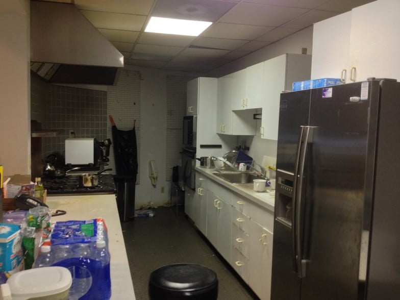 More Photos Of 140 Old Saw Mill River Rd, Hawthorne Research And Development For Sale