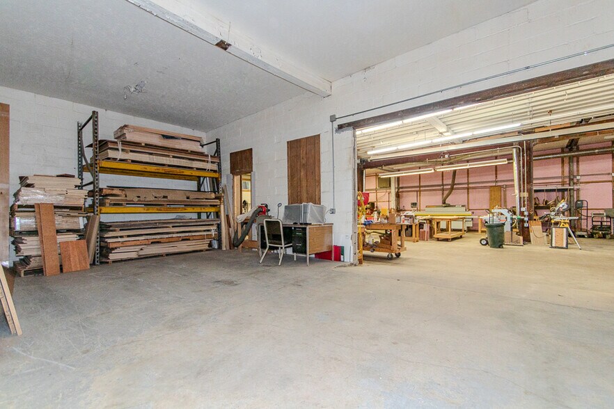 More Photos Of 20 Bowhall Rd, Painesville Warehouse For Sale