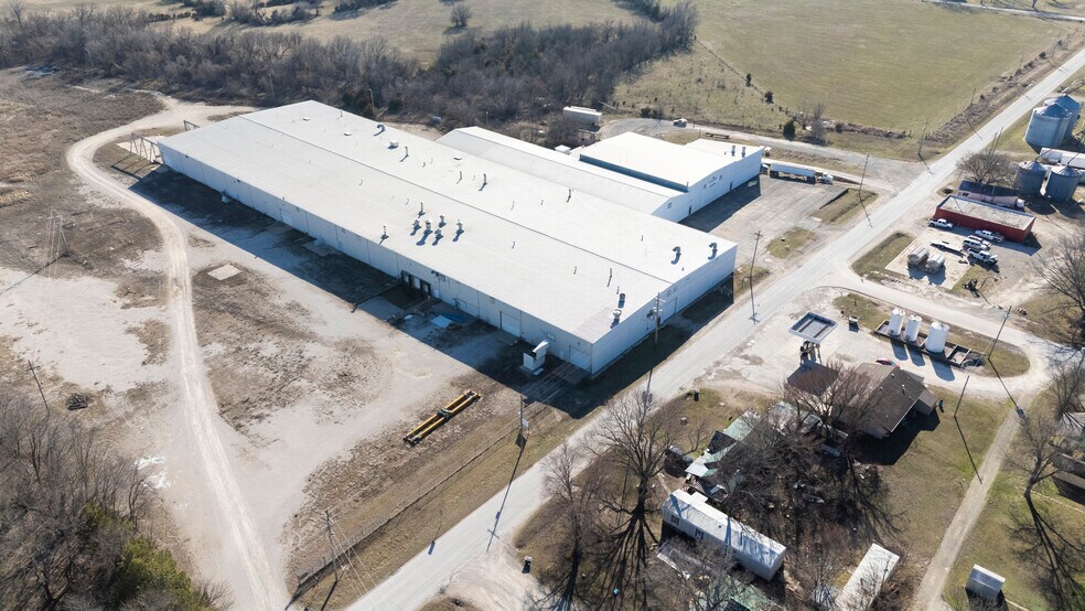 Primary Photo Of 100 Center St, Galesburg Manufacturing For Sale