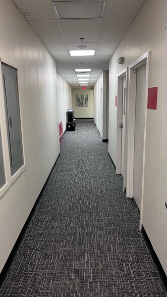 More Photos Of 409 E Marlton Pike, Cherry Hill Office For Lease
