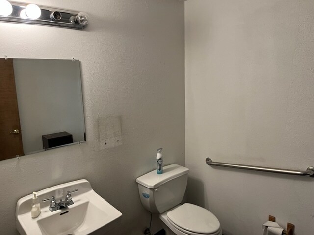 More Photos Of 1020 W Laskey Rd, Toledo Service For Lease