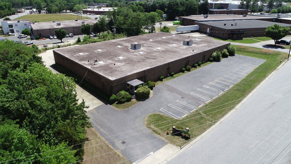 Primary Photo Of 2005 Fulton Pl, High Point Warehouse For Lease