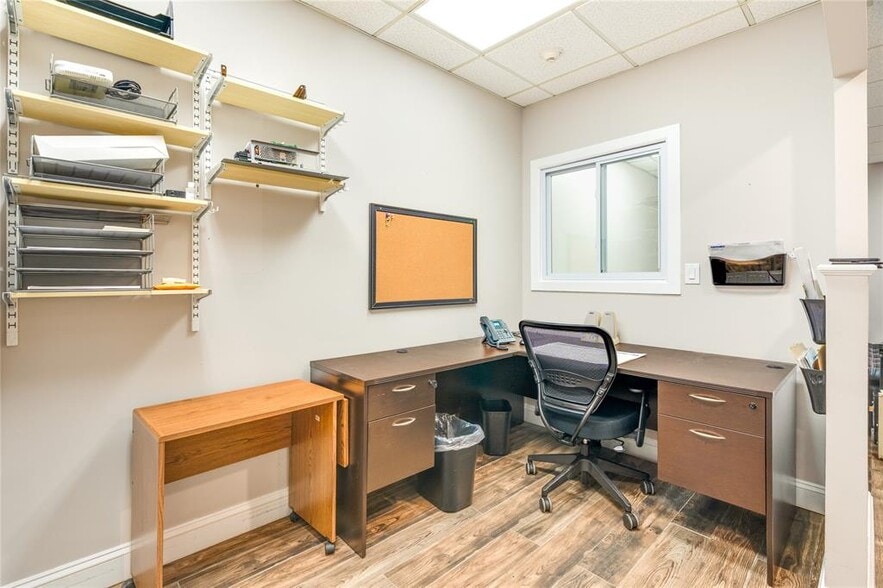 More Photos Of 37-14 13th St, Long Island City Warehouse For Sale