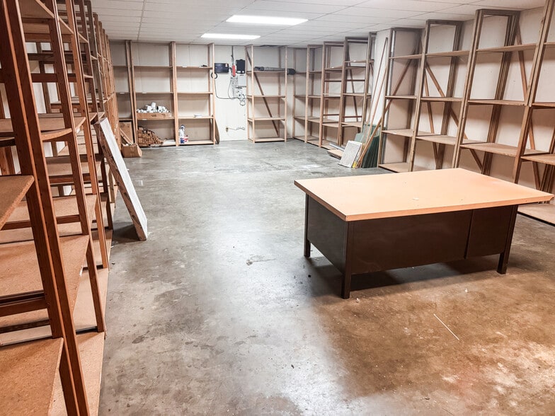 More Photos Of 607 N Broadway Ave, Oklahoma City Office For Sale