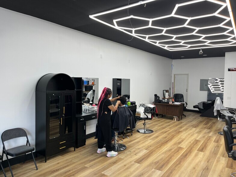 More Photos Of 6032 S Vermont Ave, Los Angeles Storefront Retail Residential For Lease