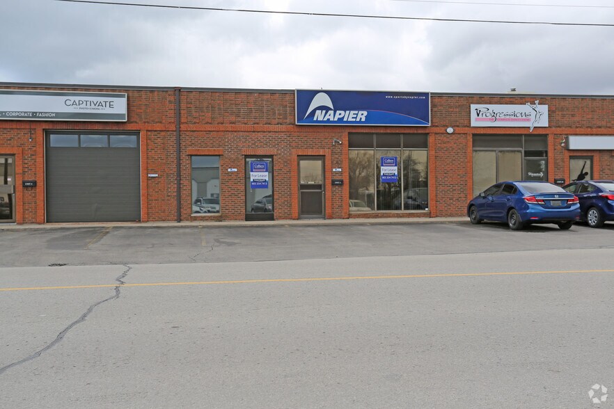 More Photos Of 4 Nihan Dr, St Catharines Warehouse For Lease