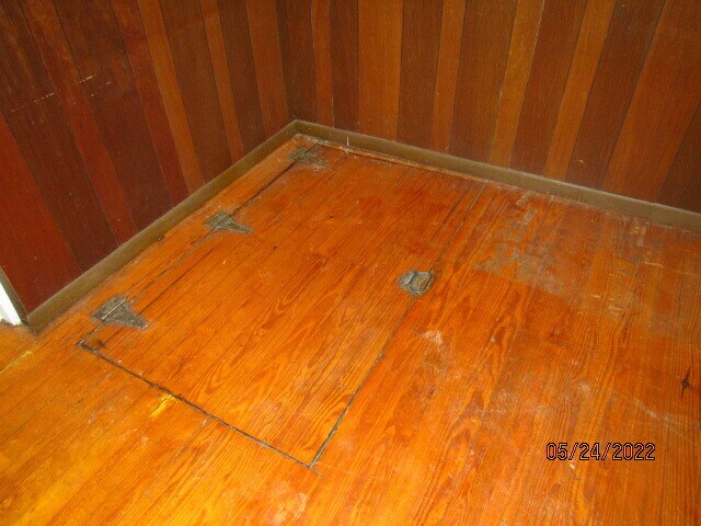 More Photos Of 301 N Washington St, Ardmore Distribution For Sale