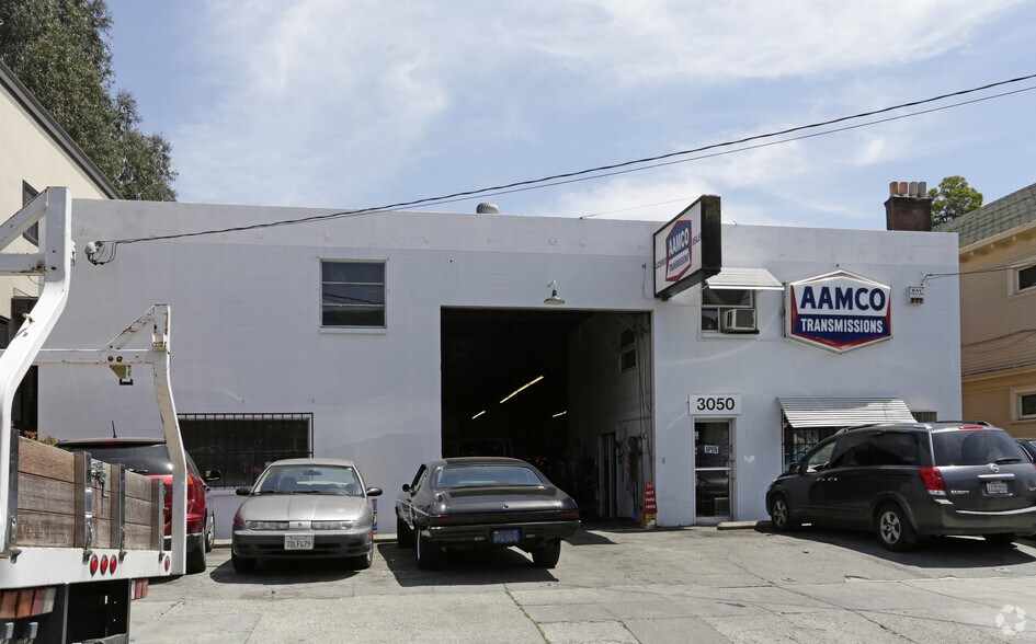 More Photos Of 3050 Brook St, Oakland Service For Sale