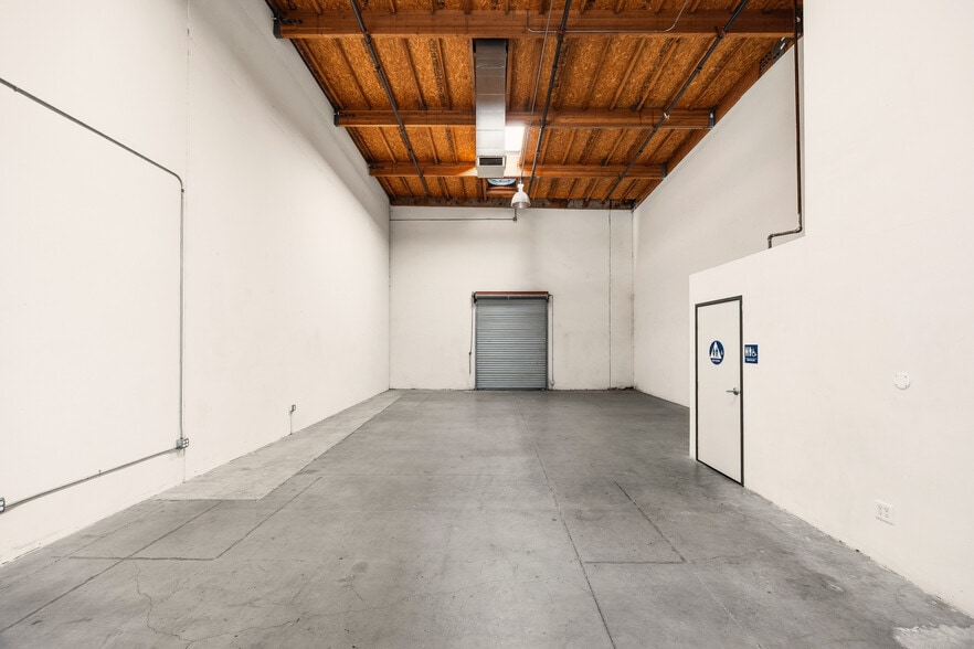 More Photos Of 1139 Westminster Ave, Alhambra Warehouse For Lease