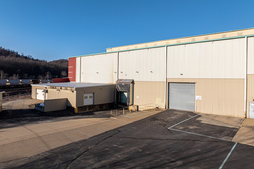 More Photos Of 200 Riverview Dr, Monessen Manufacturing For Lease