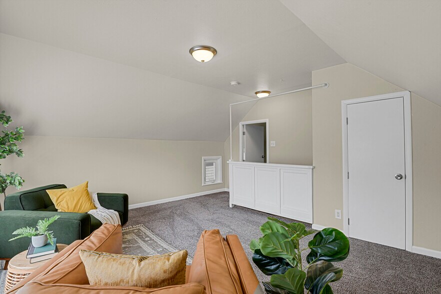 More Photos Of 424 W Kiowa St, Colorado Springs Daycare Center For Sale