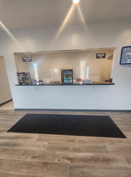 More Photos Of 13145 Wicker Ave, Cedar Lake Storefront Retail Office For Lease