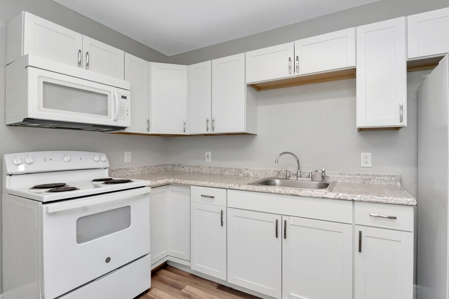 More Photos Of , Bradenton Multifamily For Sale