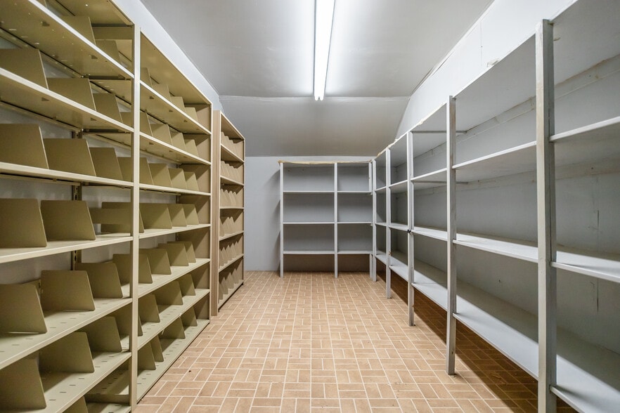 More Photos Of 70 Manheim Ave, Bridgeton Medical For Sale