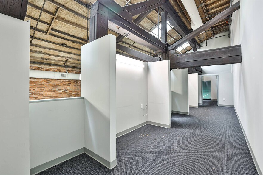 More Photos Of 1420 Sycamore St, Cincinnati Office For Sale