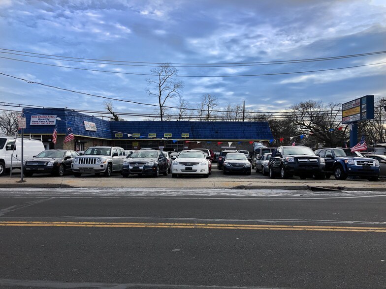Primary Photo Of 5714 Old Sunrise Hwy, Massapequa Auto Repair For Sale