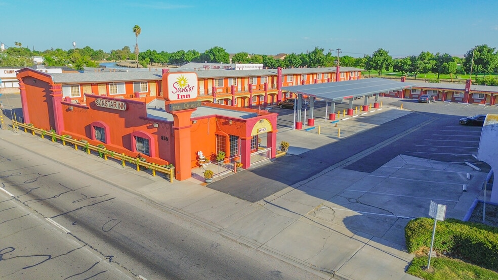 More Photos Of 839 W Pacheco Blvd, Los Banos Hotel For Sale