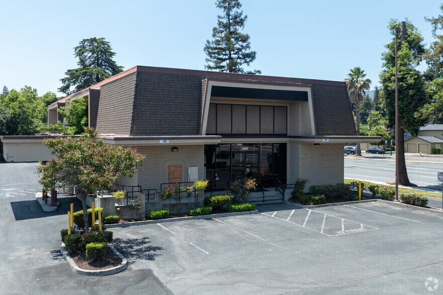 More Photos Of 5670-5672 Almaden Expy, San Jose Freestanding For Lease