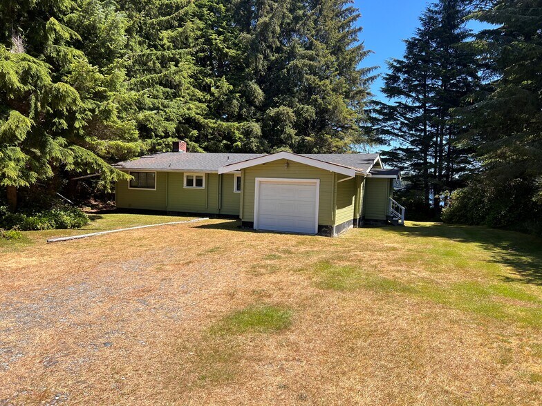 More Photos Of 983 Peninsula, Ucluelet Land For Sale