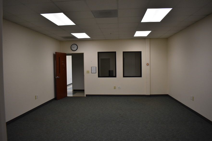 More Photos Of 8084 Rivers Ave, North Charleston Medical For Lease