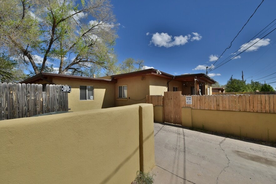 Primary Photo Of 1607 5th St, Santa Fe Apartments For Sale