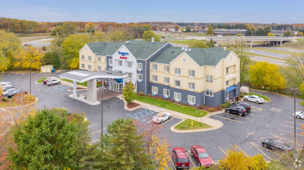 More Photos Of 6420 Cracker Barrel Blvd, Kalamazoo Hotel For Sale