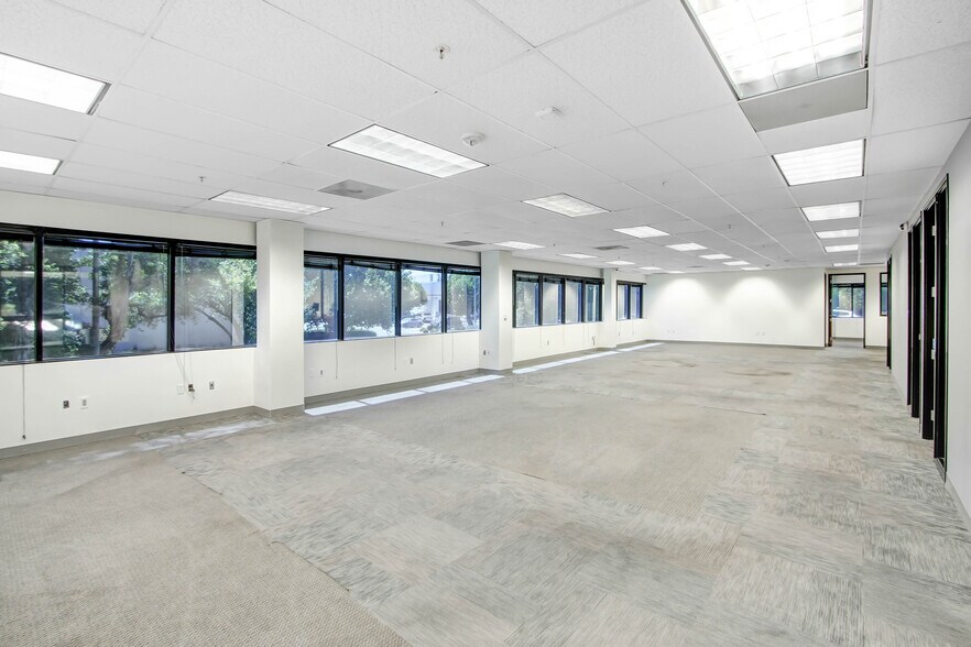 More Photos Of 9301 Corbin Ave, Northridge Office For Lease