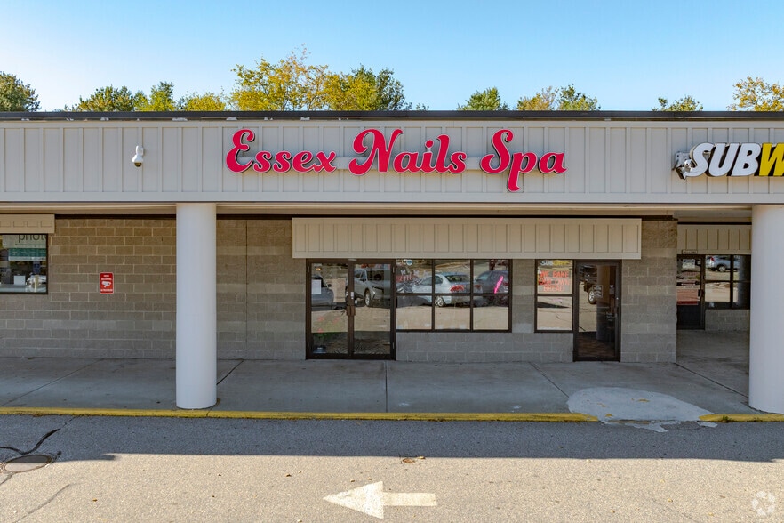 More Photos Of 125 Westbrook Rd, Essex Storefront For Sale