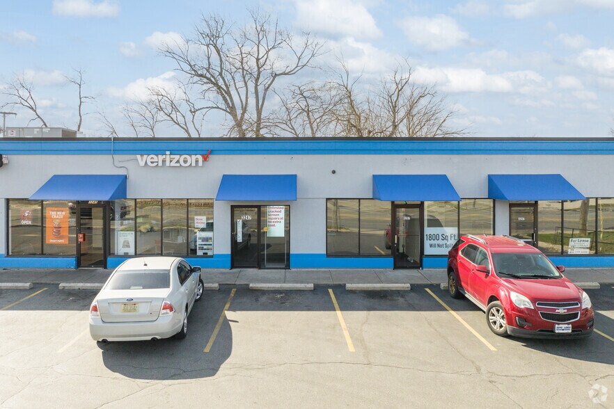 More Photos Of 3247 W Alexis Rd, Toledo Storefront For Lease