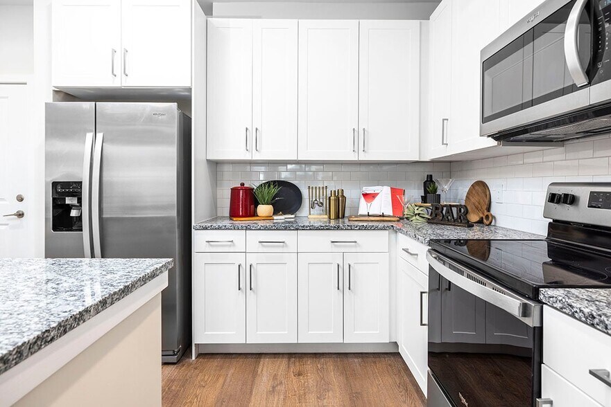More Photos Of 1300 Hendricks Ave, Jacksonville Apartments For Lease