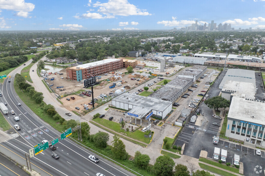 Primary Photo Of 1500 North Loop, Houston Land For Lease