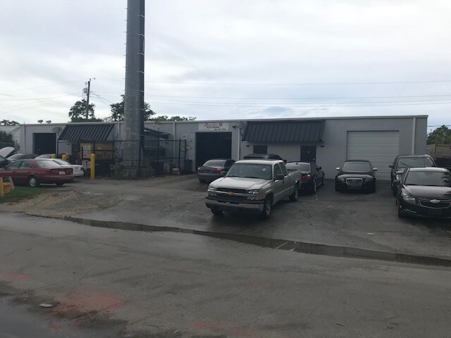 More Photos Of 1901 SW 100th Ter, Miramar Warehouse For Lease