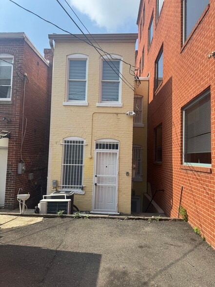 More Photos Of 1525 King St, Alexandria Storefront Retail Office For Sale