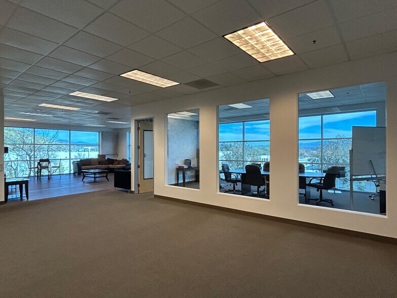 More Photos Of 28470 Witherspoon Pky, Valencia Manufacturing For Lease