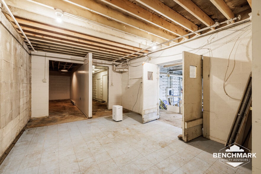 More Photos Of 545 West Ave, Rochester Warehouse For Sale