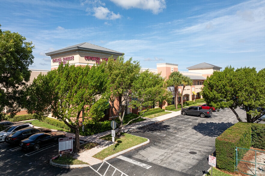 Primary Photo Of 601 N Congress Ave, Delray Beach Warehouse For Sale