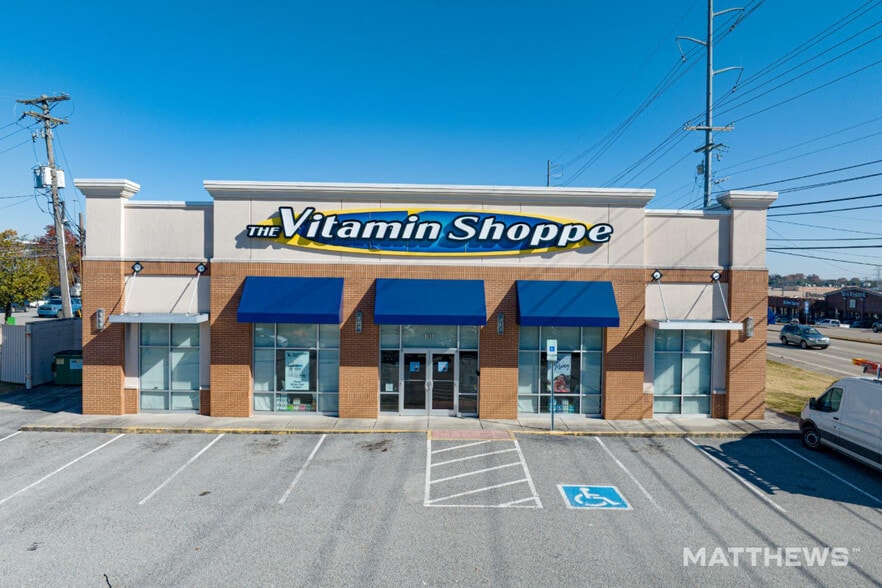 Primary Photo Of 7833 Kingston Pike, Knoxville Drugstore For Sale