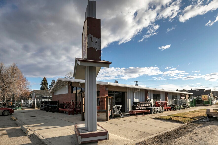 More Photos Of 401 Milwaukee Ave, Deer Lodge Office For Sale