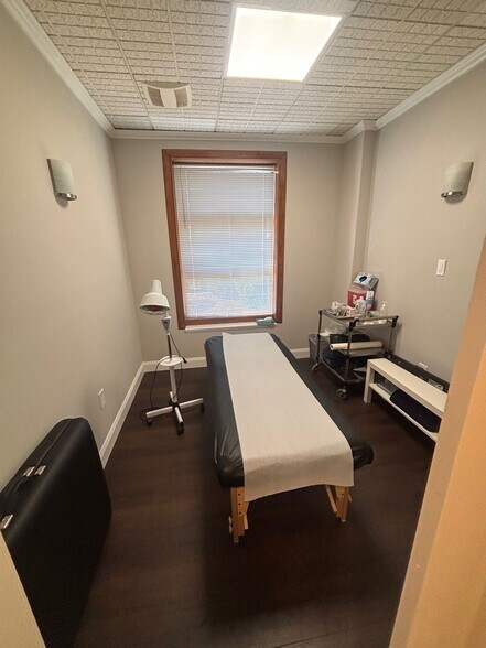 More Photos Of 249 Philadelphia Pike, Wilmington Medical For Sale