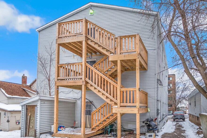 More Photos Of 17 8th St, Cloquet Multifamily For Sale